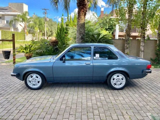 Вот на таком Chevrolet Chevette хакер Гаммо уехал в самостоятельную жизнь. Источник: rs.olx