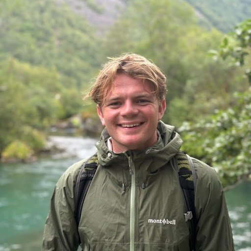 Альфи Лоуренс предпочитает жить налегке. Источник: Linkedin