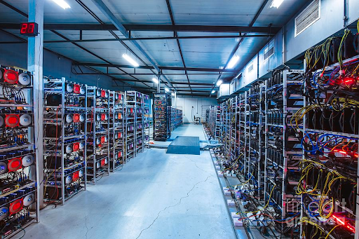 Bitcoin mining operation. Source: AdobeStock / Photocreo Bednarek