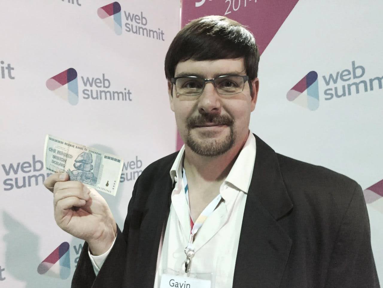 Gavin Andresen with his Zimbabwean 100 trillion dollar. Source: USAtoday